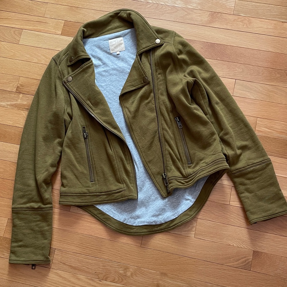 Chaser Quilted Zippered Jacket LARGE